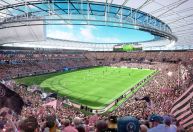 Nubank negocia naming rights do futuro estádio do Inter Miami, diz site