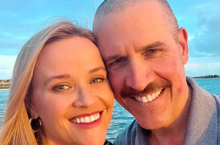 Reese Whiterspoon e Jim Toth anunciaram o fim do casamento de 12 anos em março / Reprodução/Instagram