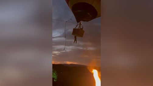 Jovem fica pendurado pelas mãos e cai de balão no interior de Goiás