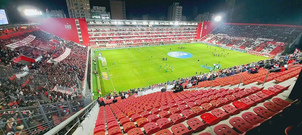 Estádio Jorge Luis Hirschi recebe Estudiantes e Corinthians pela Copa Sul-Americana