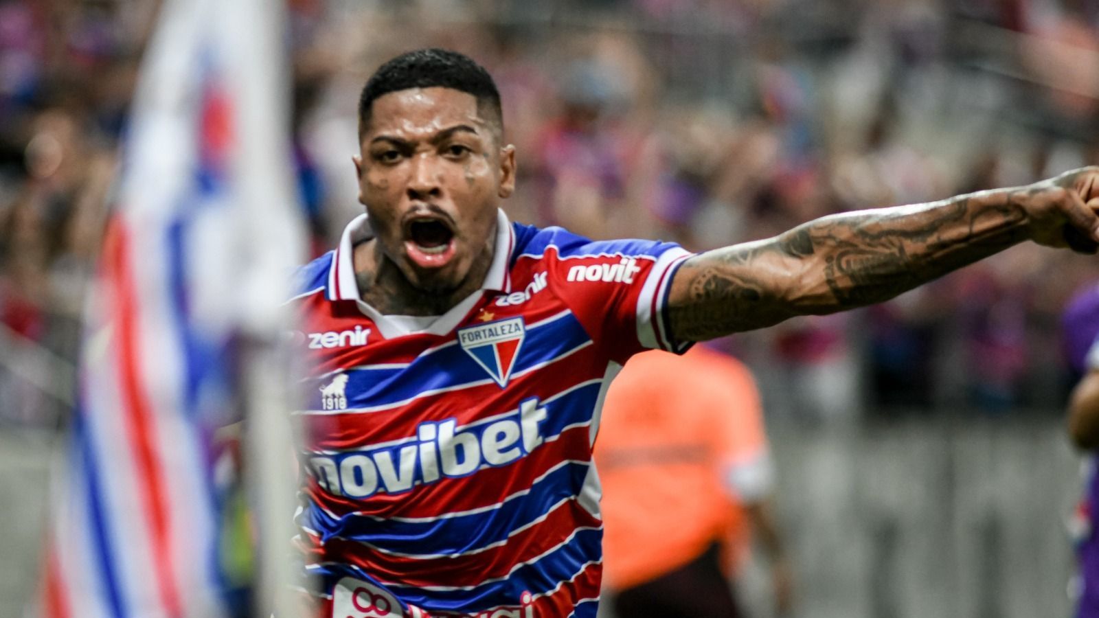 Marinho marcou o gol do empate nos acréscimos do segundo tempo