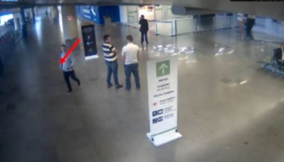 Imagens mostram Cid com mochila em aeroporto após “operação resgate” de joias sauditas / Polícia Federal