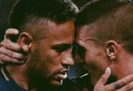 Ex-companheiros de Neymar no PSG postam homenagens; Mbappé não
