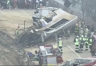 Ônibus com torcedores do Corinthians capota na Fernão Dias; acidente deixa 7 mortos