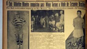 Recortes de jornais falam sobre o título do Galo em 1937