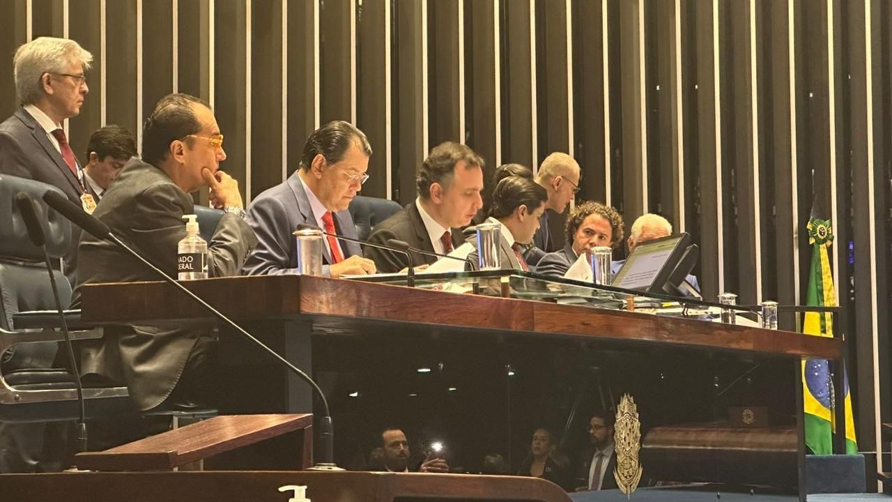 Audiência com governadores estaduais no Senado, sobre reforma triburária