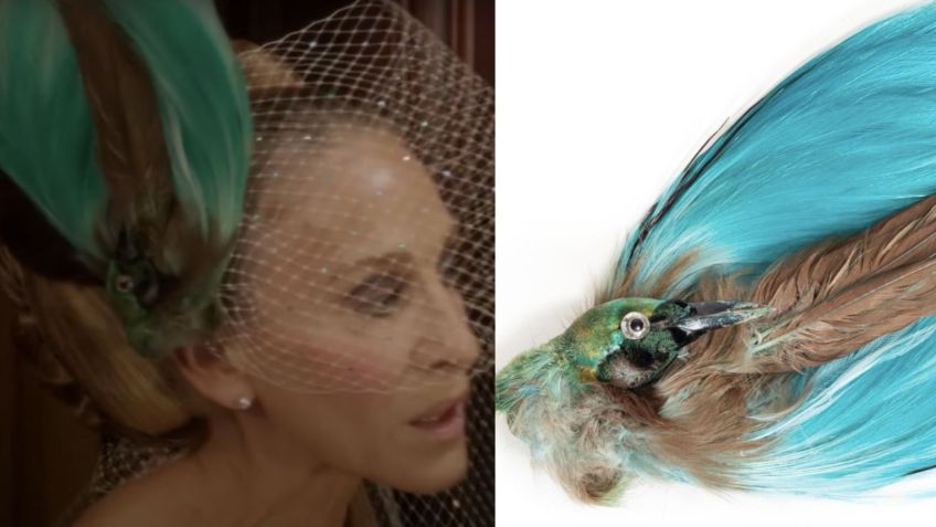 Adereço voltou a aparecer no spin-off "And Just Like That...", quando Carrie resolve reutilizar o seu vestido de casamento para comparecer ao Met Gala / Reprodução