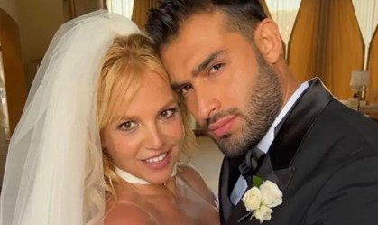 Britney Spears chama relação com ex de "distração falsa"; modelo responde