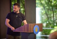 Zelensky diz que Rússia pode ficar sem navios se ataques a portos ucranianos continuarem