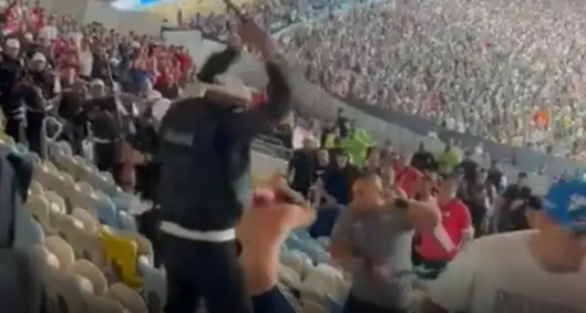 Confusão no Maracanã entre policiais e torcedores do Argentinos Juniors