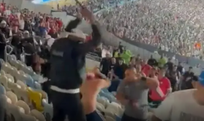 Fluminense x Argentinos Juniors: torcedora argentina é presa por racismo