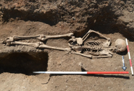 Era Medieval: esqueleto de menina é encontrado amarrado “para não voltar mais”