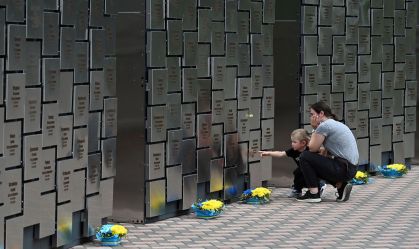 Ucrânia identifica comandante russo acusado de assassinatos de Bucha