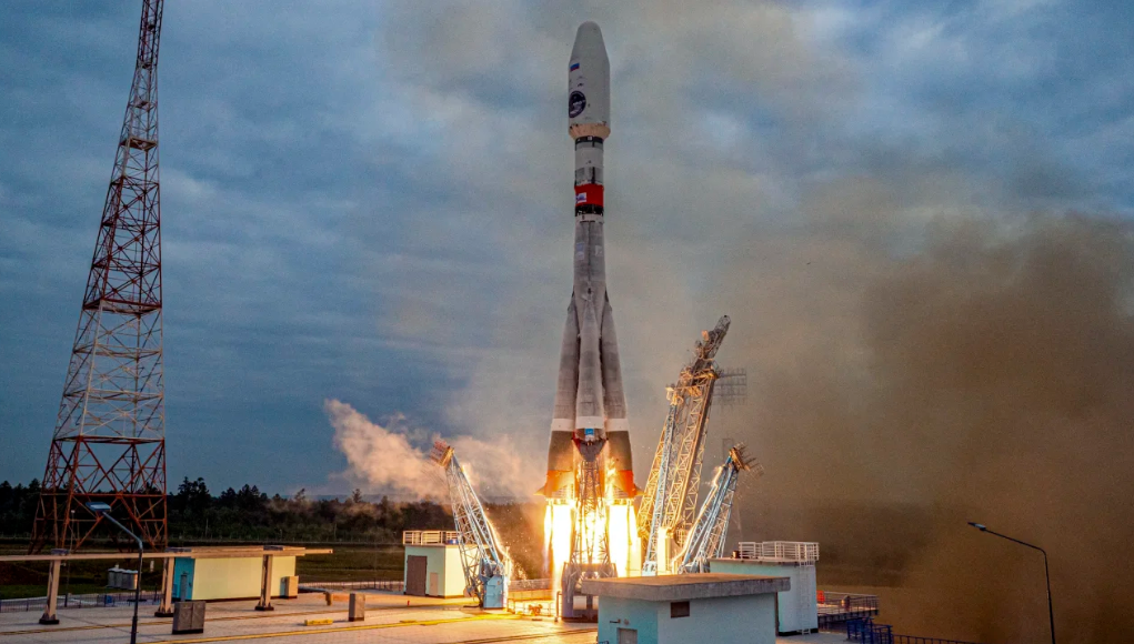 foguete soyuz 2.1b russia