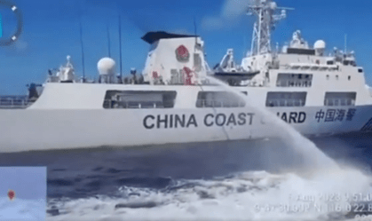 Filipinas acusam China de atirar água em seus navios
