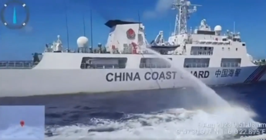 Guarda Costeira da Filipinas mostra aproximação e confronto com embarcação chinesa na área do banco de areia de Ayungin / Reprodução