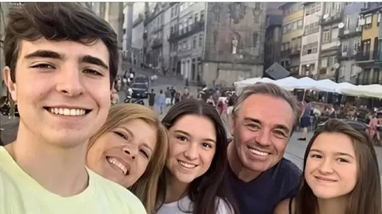Gugu Liberato e os filhos / Reprodução/Redes Sociais