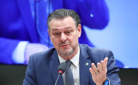 Ministro da Agricultura e Pecuária, Carlos Henrique Baqueta Fávaro, fala à CPI do MST, em 17 de agosto de 2023.