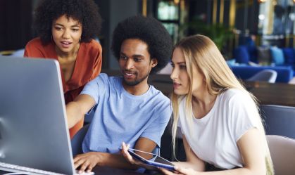 Mutirão do CIEE oferece mais de 11 mil vagas de estágio e jovem aprendiz em todo o país