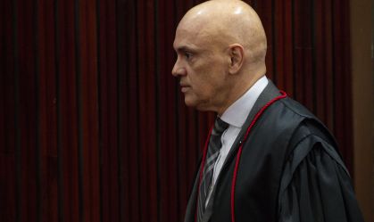 Bolsonaristas criticam Moraes, citam "artifícios ilegais" e pedem impeachment de ministro após reportagem