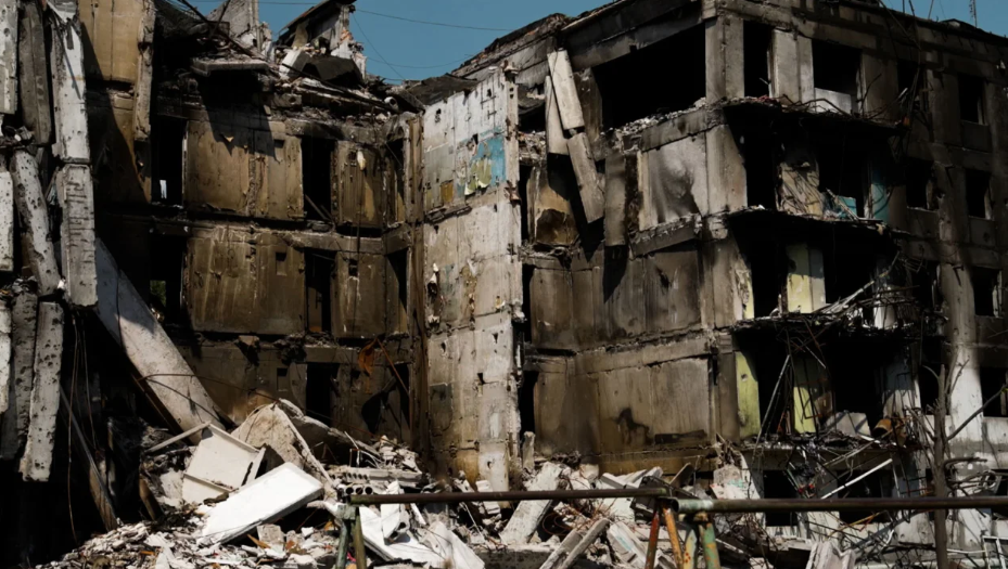 Prédios destruídos na cidade de Orikhiv, na região de Zaporizhzhia, Ucrânia / Brice Lane/CNN