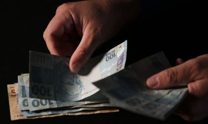 Número de milionários dobra no Brasil em um ano e chega a 413 mil, mostra relatório