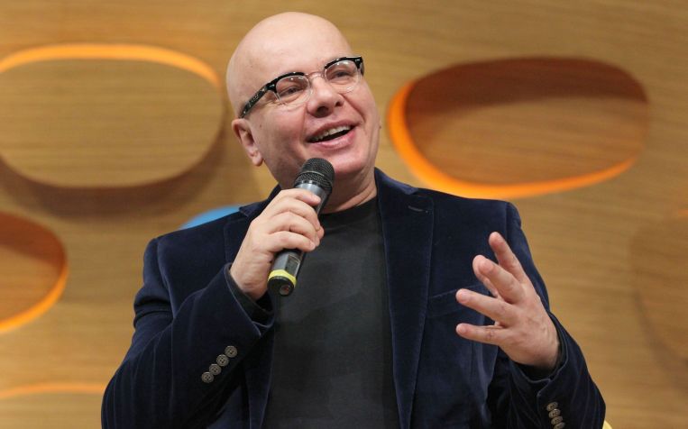 O apresentador Marcelo Tas em coletiva de imprensa em São Paulo, em julho de 2012 / WERTHER SANTANA/ESTADÃO CONTEÚDO