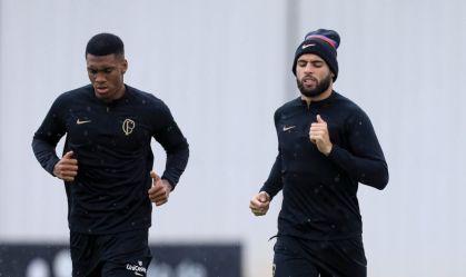 Corinthians recebe proposta de clube belga por centroavante