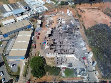 Explosão em metalúrgica de Cabreúva, no interior de São Paulo, em 1º de setembro de 2023.