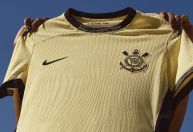 Corinthians apresenta 3ª camisa inspirada nas ligações do clube com o movimento “Diretas Já”