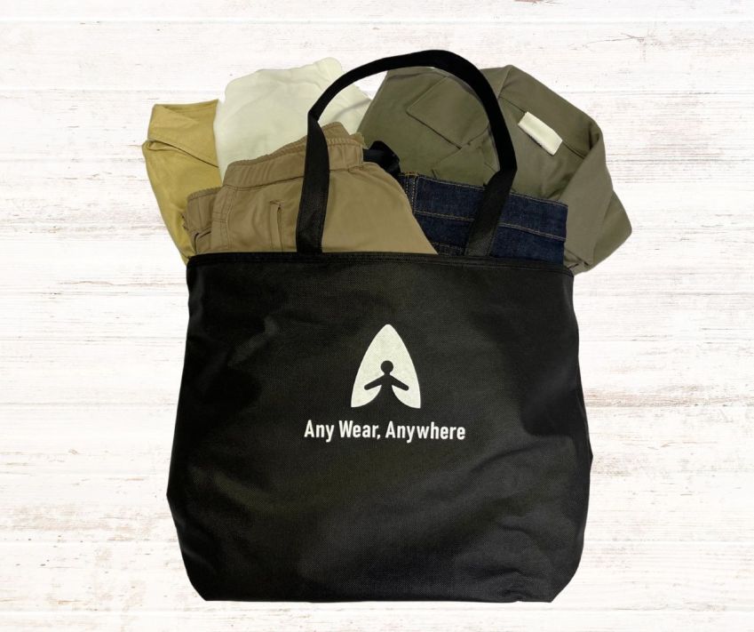Algumas das possibilidades que a coleção casual masculina primavera/outono da Any Wear, Anywhere oferece pelo serviço da Japan Airlines / Any Wear, Anywhere