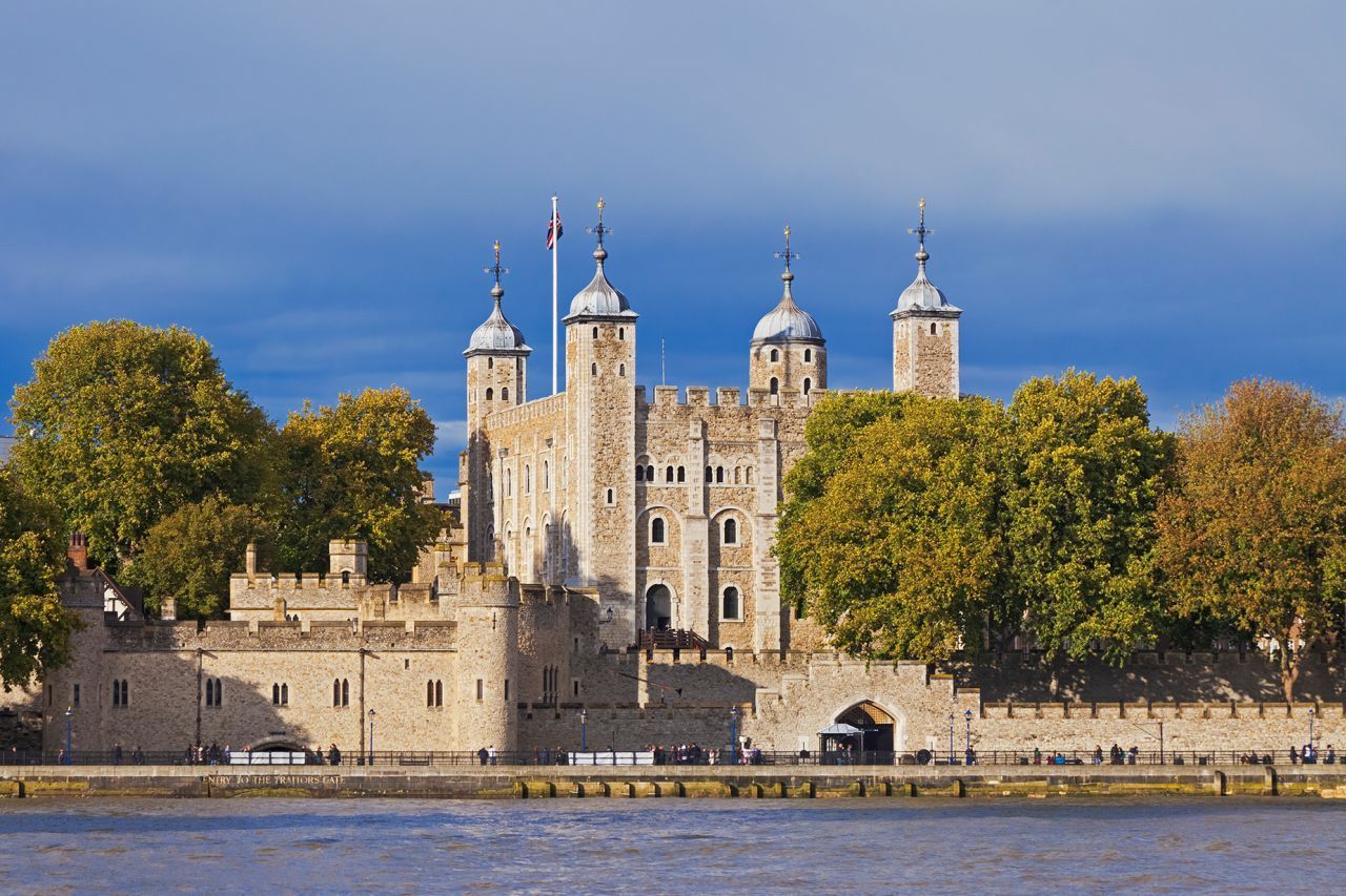 A Torre de Londres é um dos marcos mais famosos da capital do Reino Unido / Rudy Sulgan/The Image Bank RF/Getty Images/CNNi