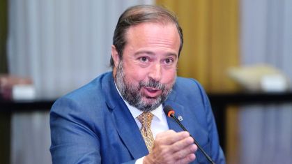 Ministro Alexandre Silveira articula marco para eólicas offshore