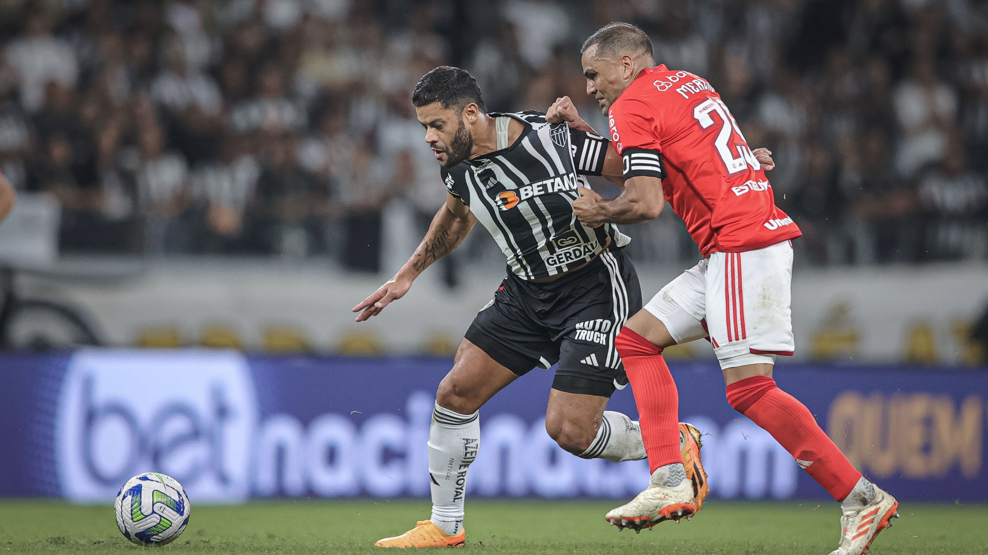 Atlético-MG x Inter em partida do primeiro turno do Brasileirão