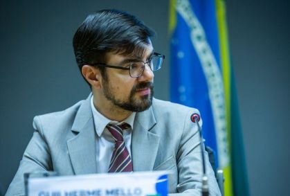 Mercado acende alerta vermelho com possível indicação de Mello ao BC