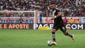 Payet fez sua estreia pelo Vasco diante do Bahia, em Salvador