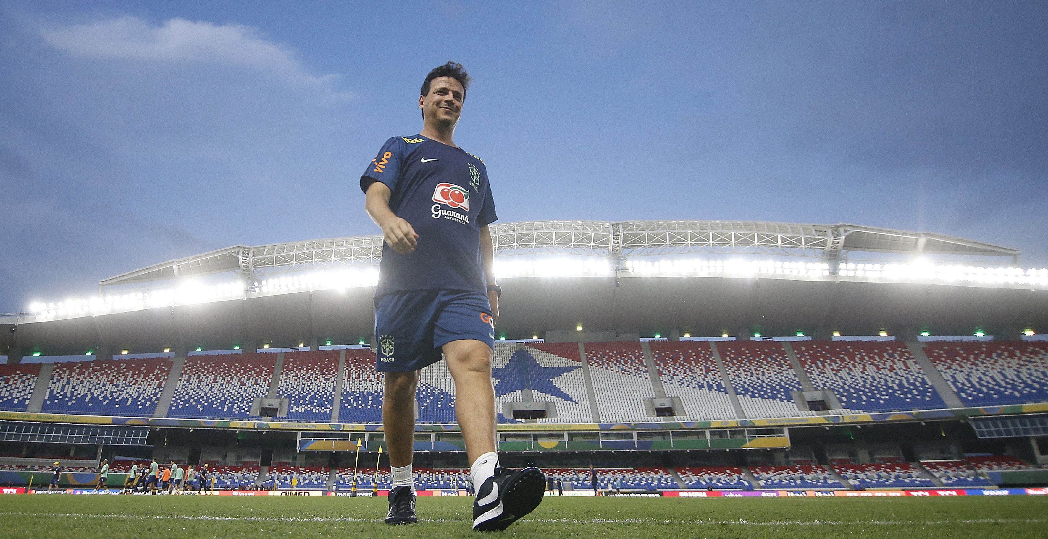 Fernando Diniz. no treino da Seleção Brasileira no Estádio Mangueirão, Belém do Pará