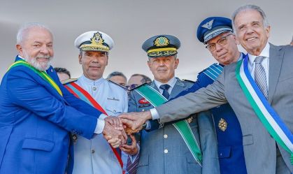 Governo Lula aumenta em 9% salários de militares das Forças Armadas