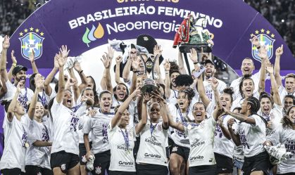 Torcedor brasileiro vê Corinthians como melhor time de futebol feminino