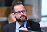 Após dizer que PMs "deveriam ter jogado homem de penhasco" em SP, Jorge Seif apaga post