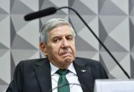 Moraes autoriza Comissão de Ética a notificar Heleno pessoalmente