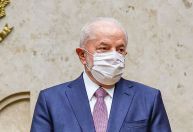 Cirurgia transcorreu normalmente e Lula sairá do hospital andando, diz equipe médica