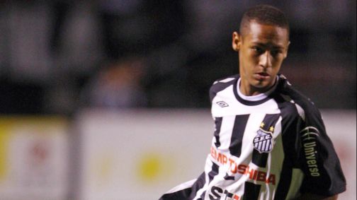 Neymar estreou pelo Santos contra o Oeste, no Paulistão de 2009