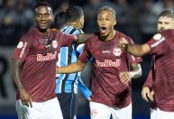 Grêmio joga mal e perde para o Red Bull Bragantino, que cola no G4 do Brasileirão
