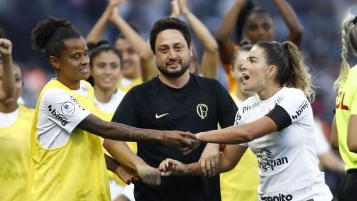 Libertadores será o último torneio do técnico Arthur Elias no Corinthians