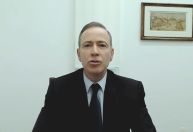 Suspeito de hostilizar Moraes afirma que levou tapa do filho do ministro, diz advogado à CNN