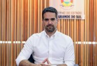 "A arrogância aproxima bolsonarismo de petismo", diz Leite à CNN