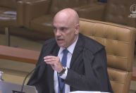 Suspeitos de agressão a Moraes pedem redistribuição do caso no STF