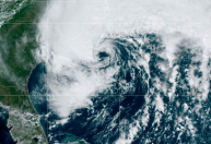 Ciclone Ophelia traz mais chuva e risco de inundação para a costa leste dos EUA