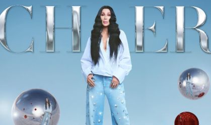 Cher lança álbum de Natal com participação de Stevie Wonder, Cyndi Lauper e mais